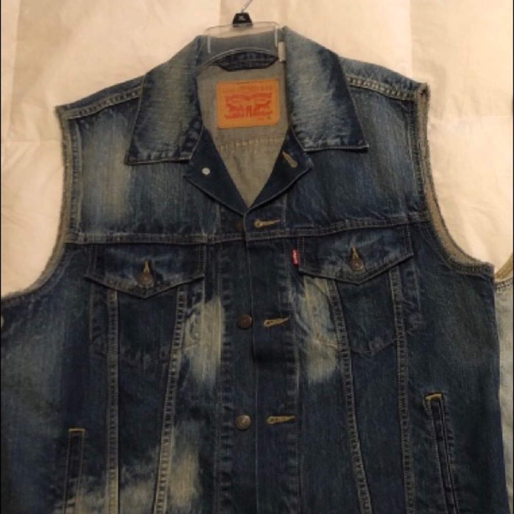 Levi’s vest